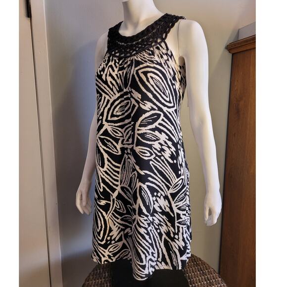 EN FOCUS Studio Crochet Zebra Safari Tunic Dress 8 Indie Graphic Old Money - Picture 4 of 9
